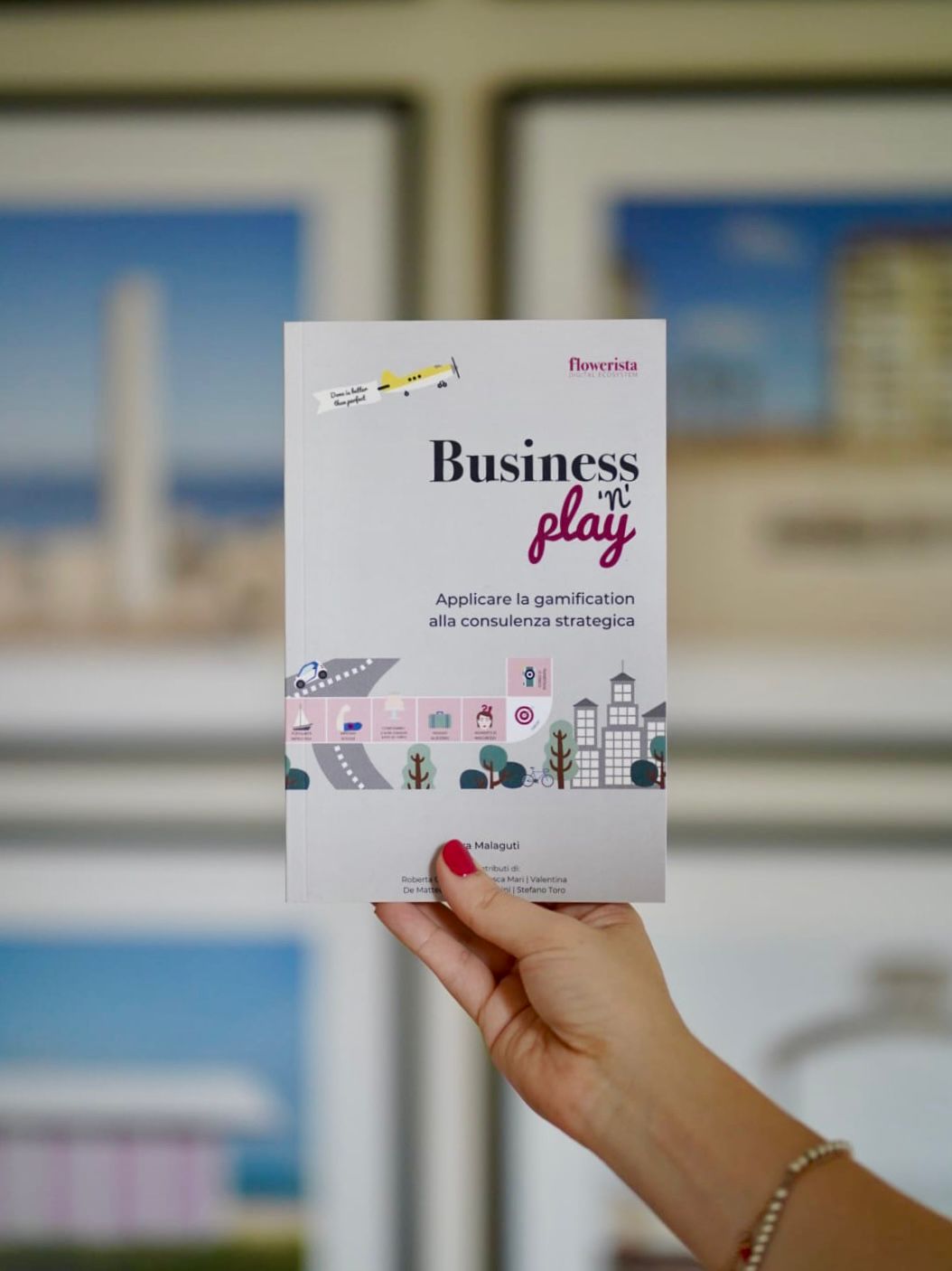 Businessnplay Business'n'play il libro che racconta come la consulenza strategica possa diventare un momento ludico e costruttivo con le tecniche del design thinking